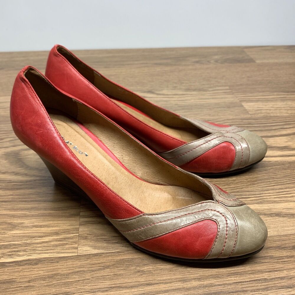 Chocolat Blu Women's Red Leather Slip-on Almond Toe Wedge Heel Pumps Size US‎ 9
